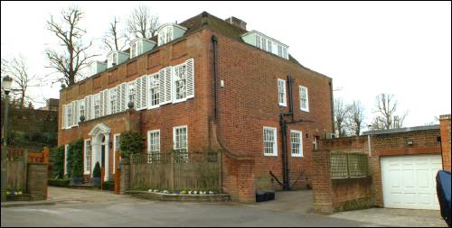 Bedegar's Lea Kenwood Close